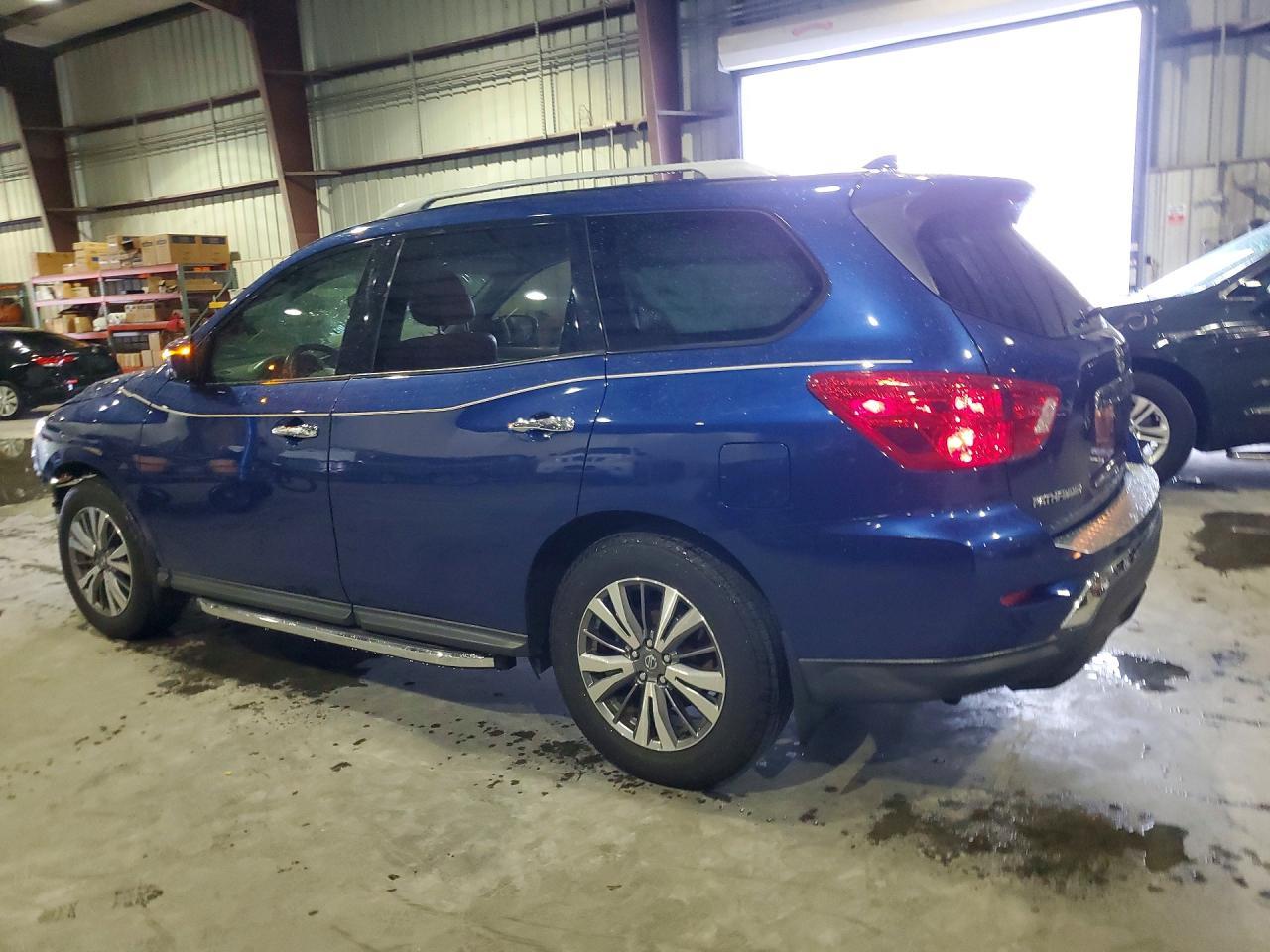 2020 Nissan Pathfinder Sl - Image 2