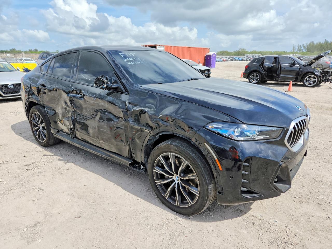2025 BMW X6 xDrive40I - Фото 4