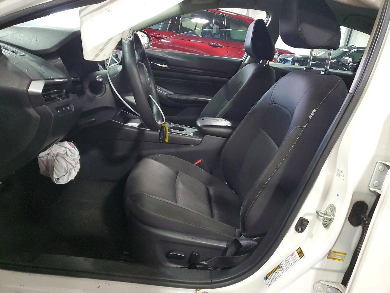2020 Nissan Altima S - Фото 7