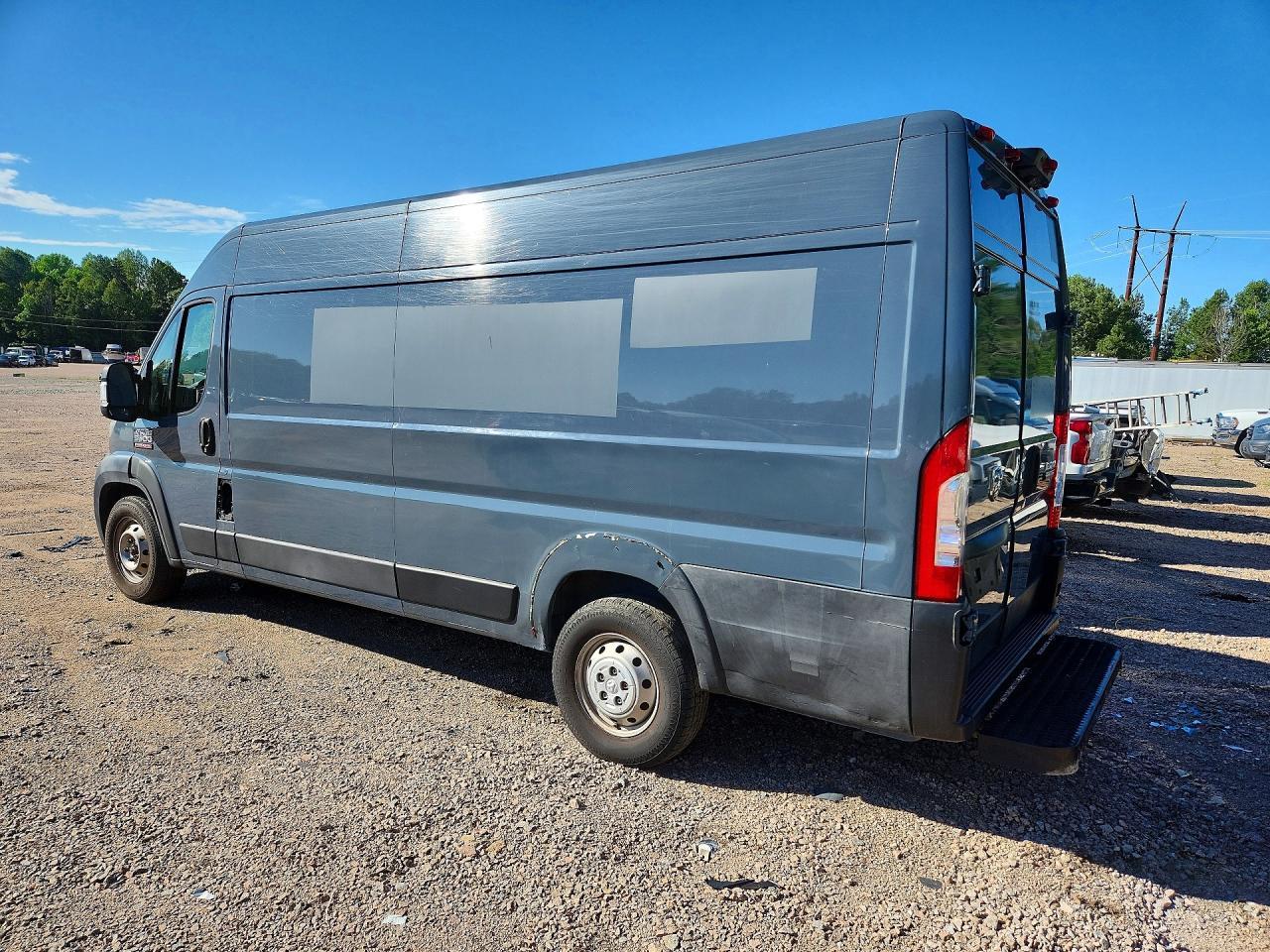 2021 Ram Promaster 3500 Delivery Van - Фото 2