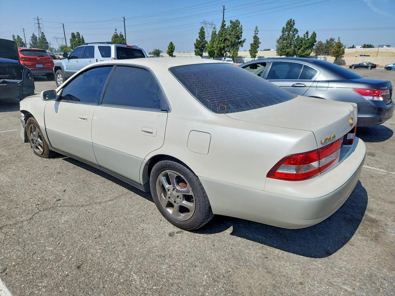 2000 Lexus Es 300 - Фото 2
