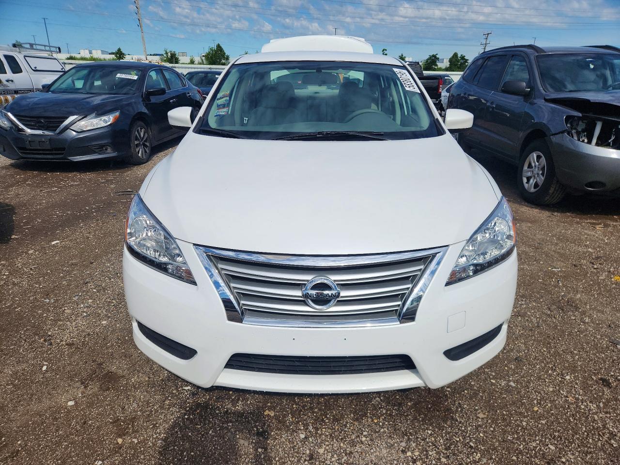 2014 Nissan Sentra S - Фото 5