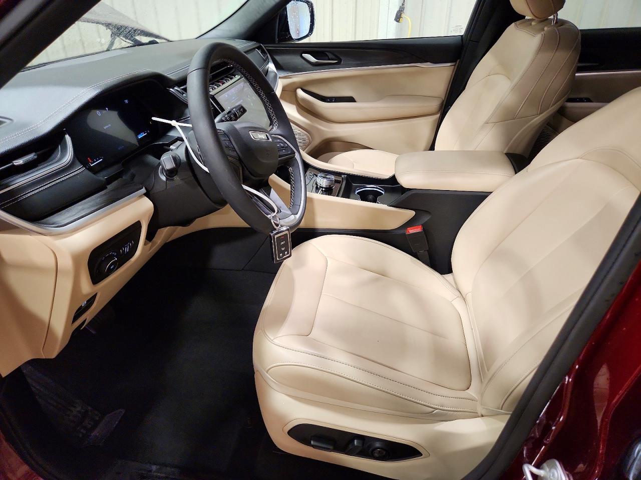2024 Jeep Grand Cherokee L Limited - Image 7