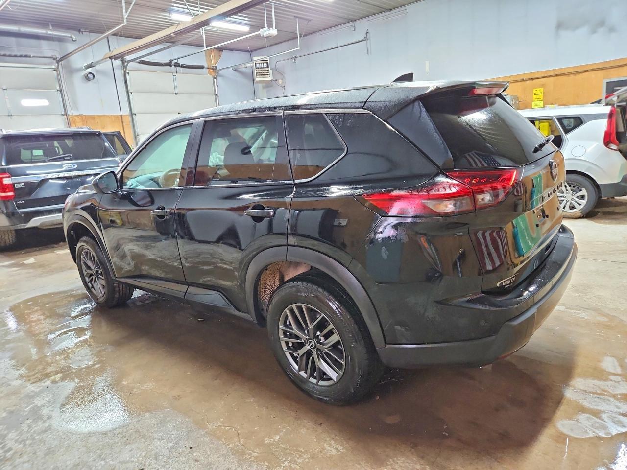 2024 Nissan Rogue S - Фото 2