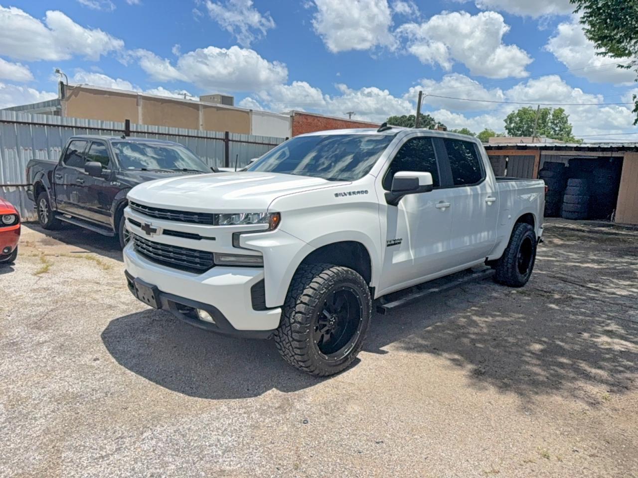 2020 Chevrolet Silverado C1500 Rst - Фото 2
