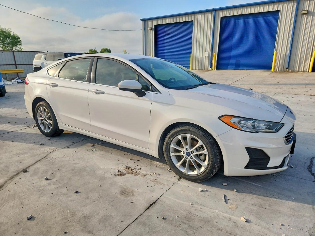 2020 Ford Fusion Se - Фото 4