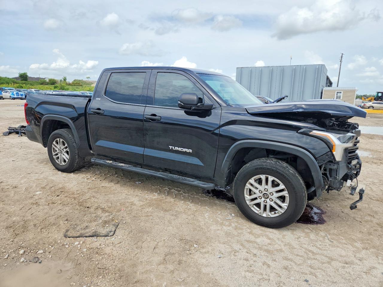 2022 Toyota Tundra Sr5 - Image 4