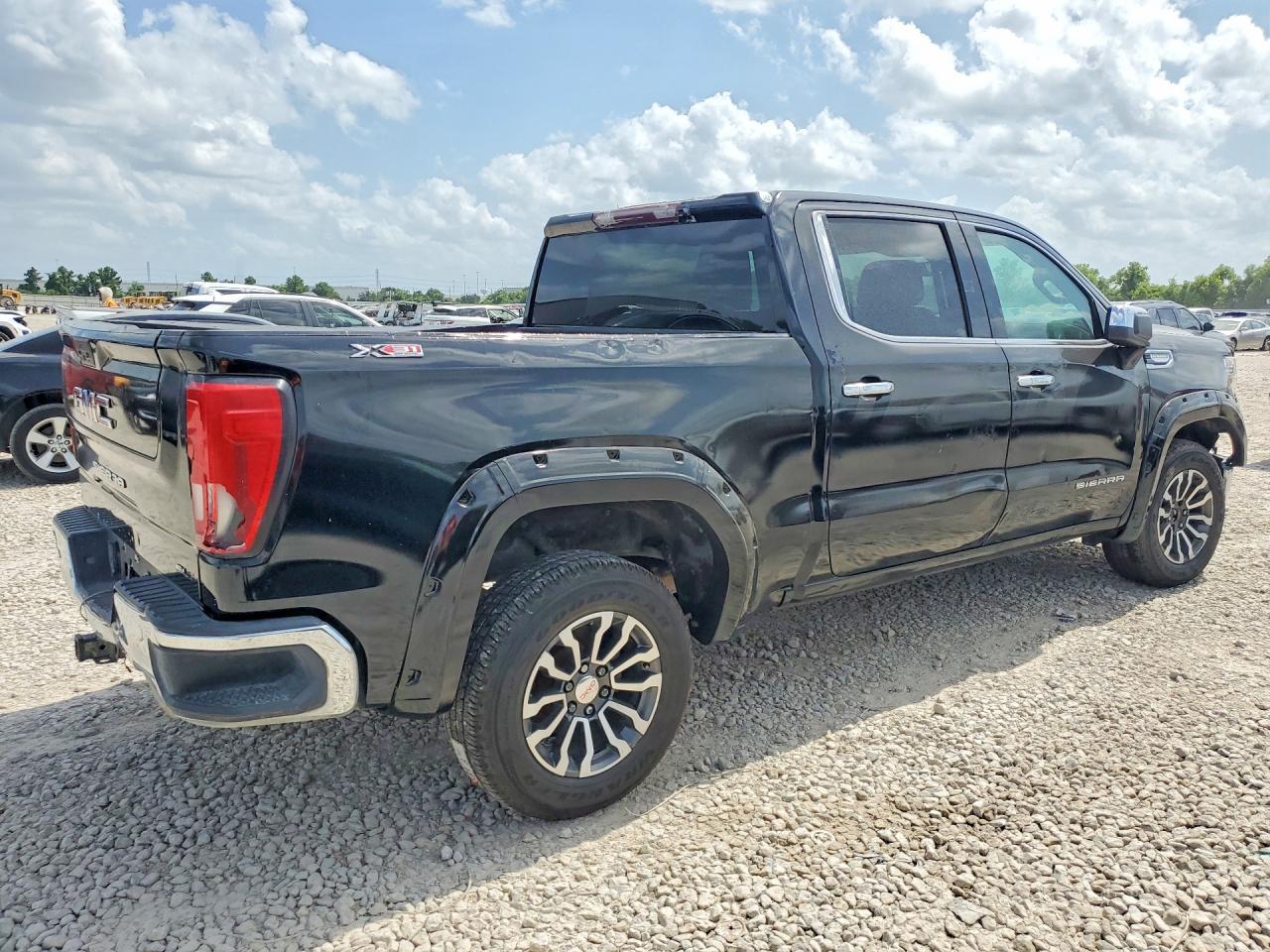 2022 GMC Sierra Limited K1500 Slt - Image 3