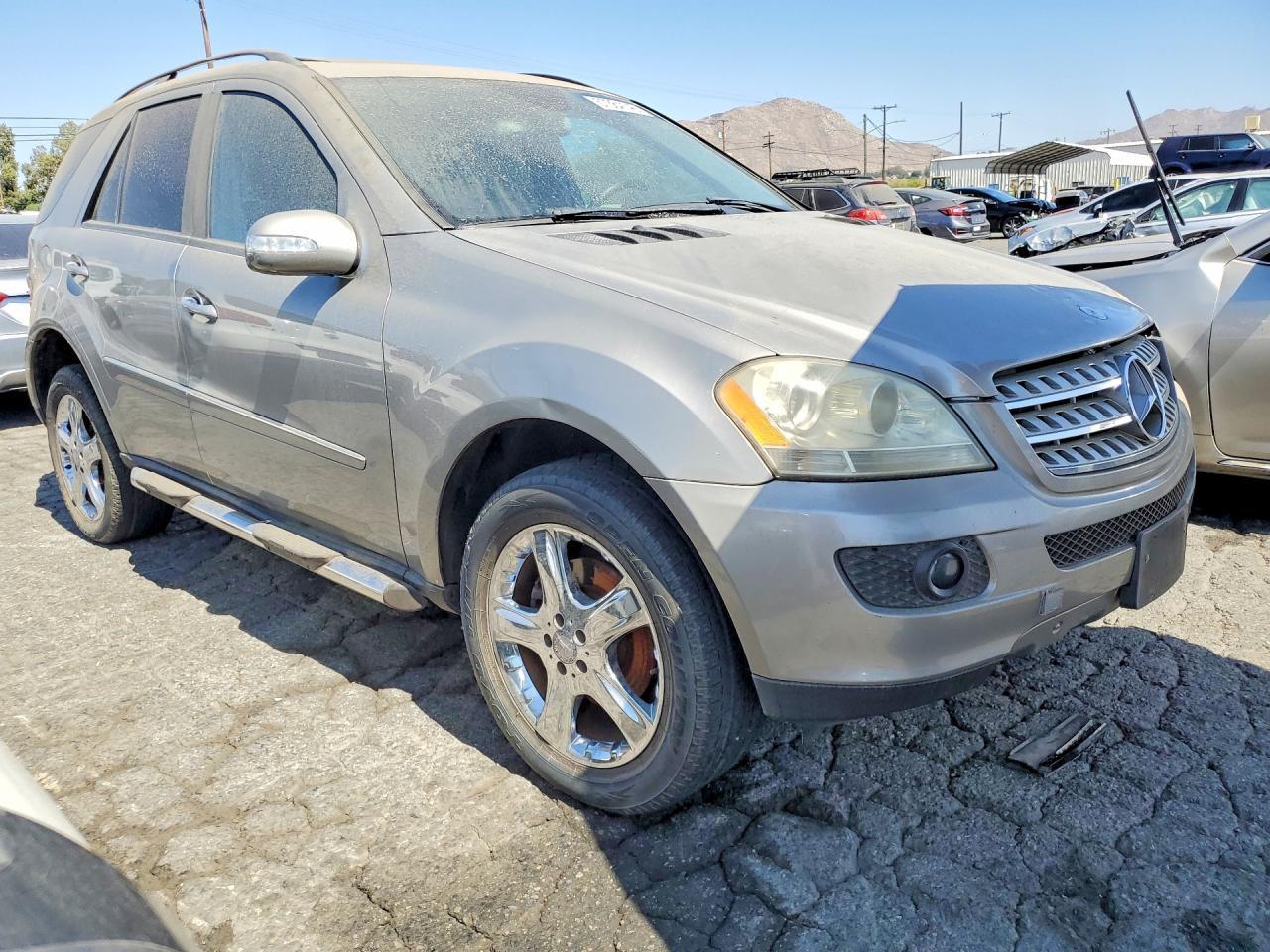 2006 Mercedes-Benz Ml 500 - Image 4
