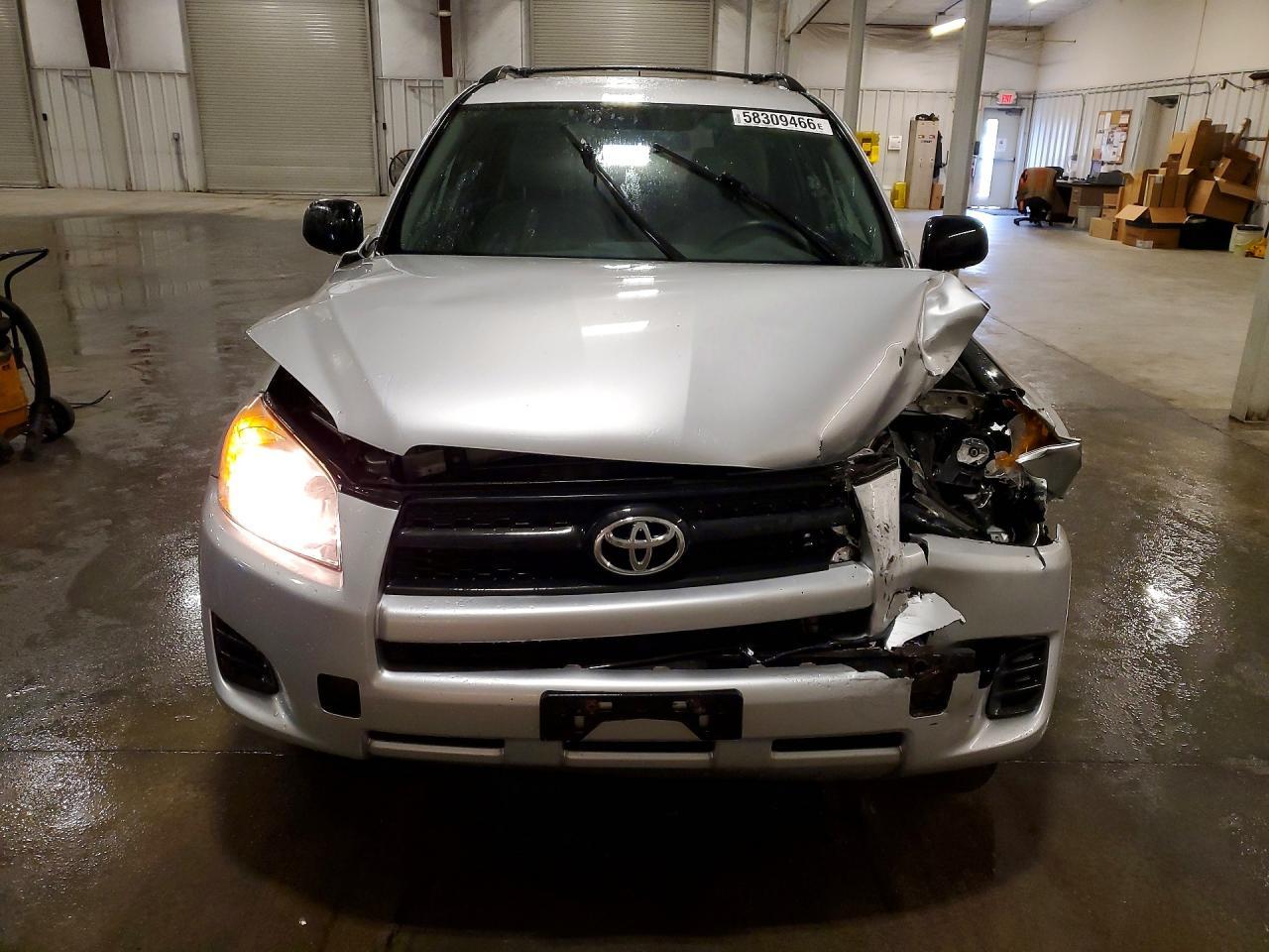 2011 Toyota Rav4 Base - Фото 5