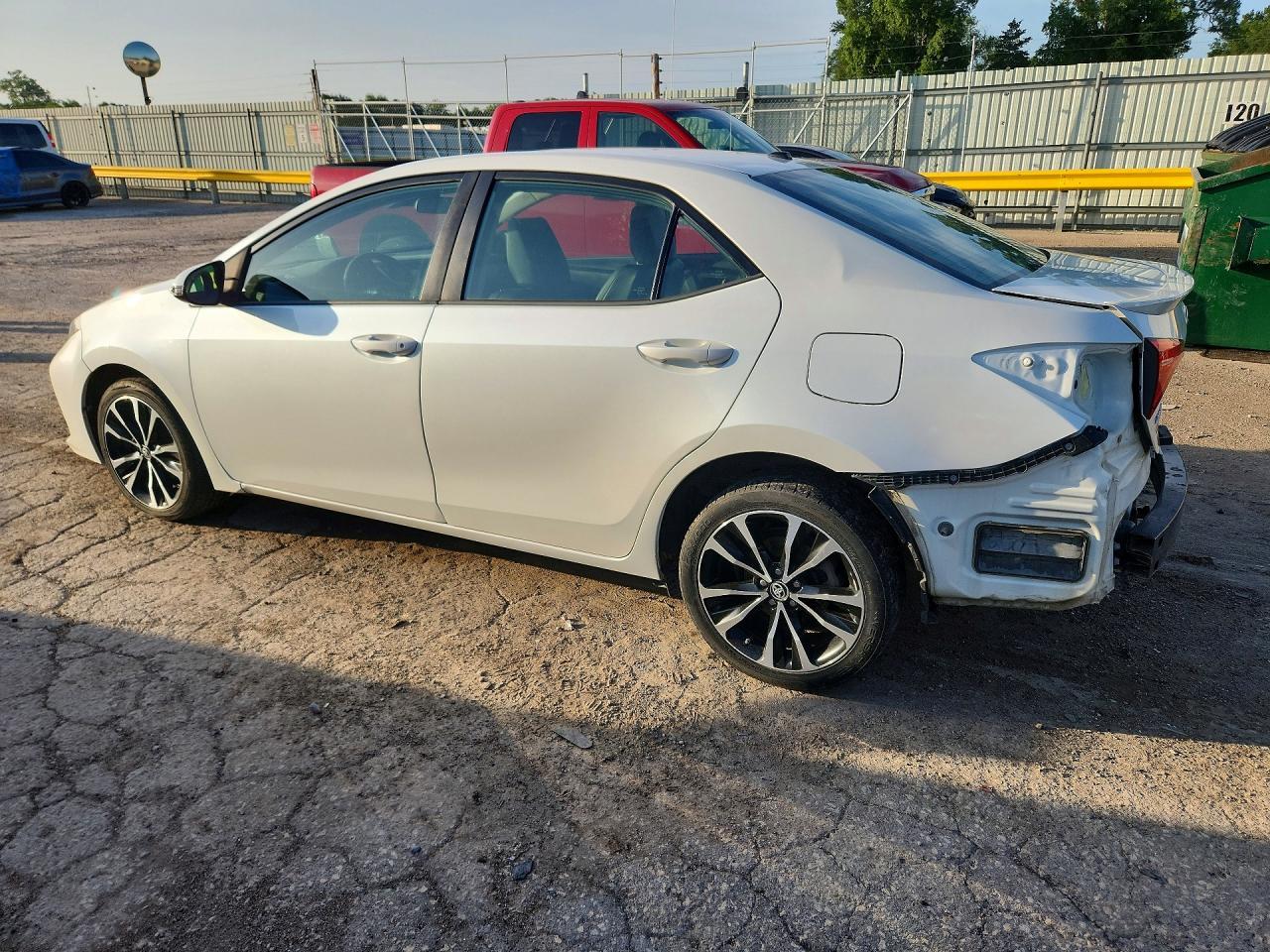 2018 Toyota Corolla Se - Фото 2