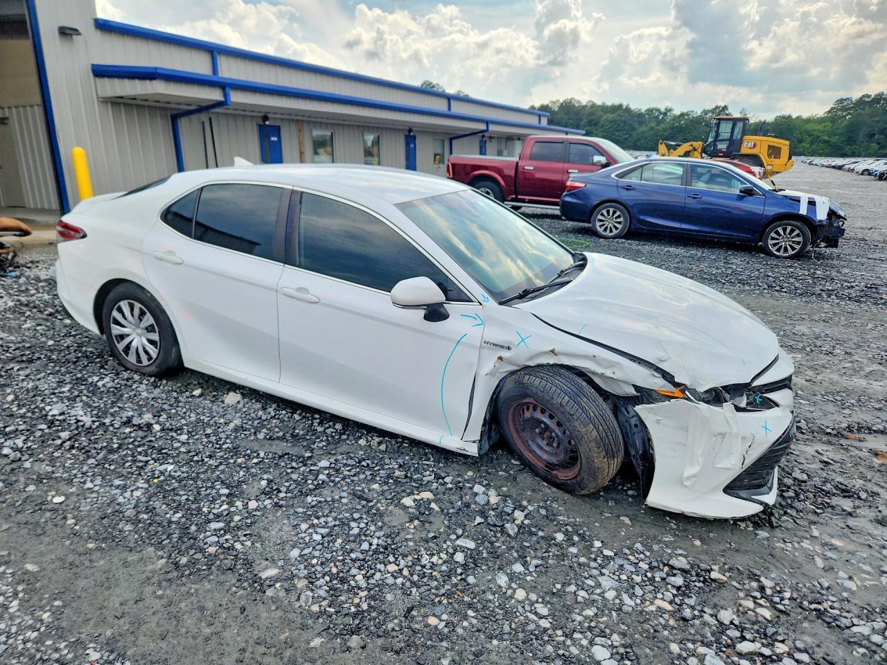 2019 Toyota Camry Hybrid Le - Фото 4