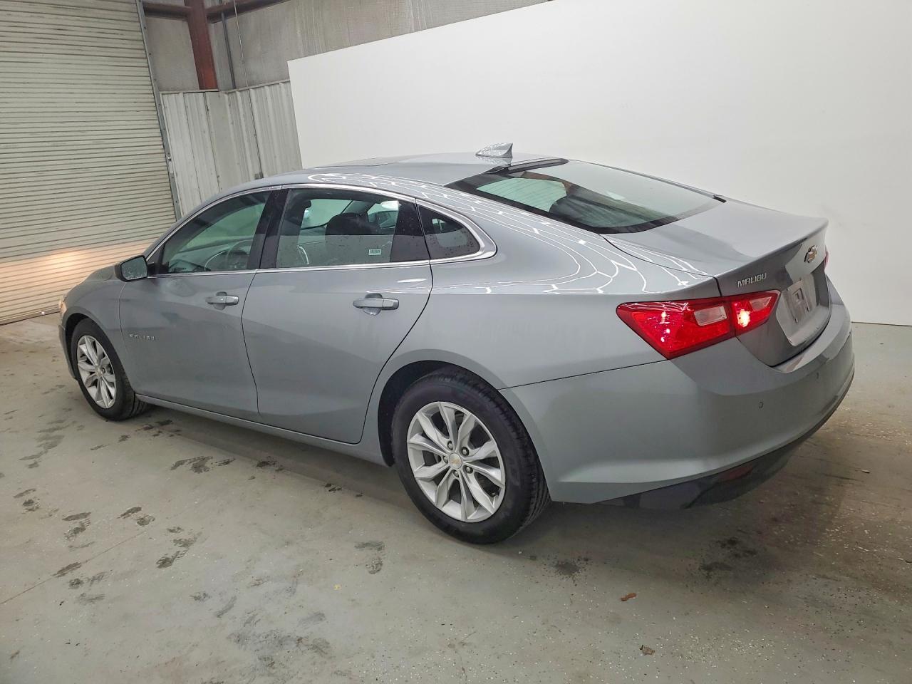 2024 Chevrolet Malibu Lt - Image 2