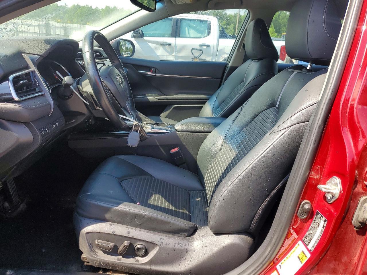 2018 Toyota Camry Se - Image 7