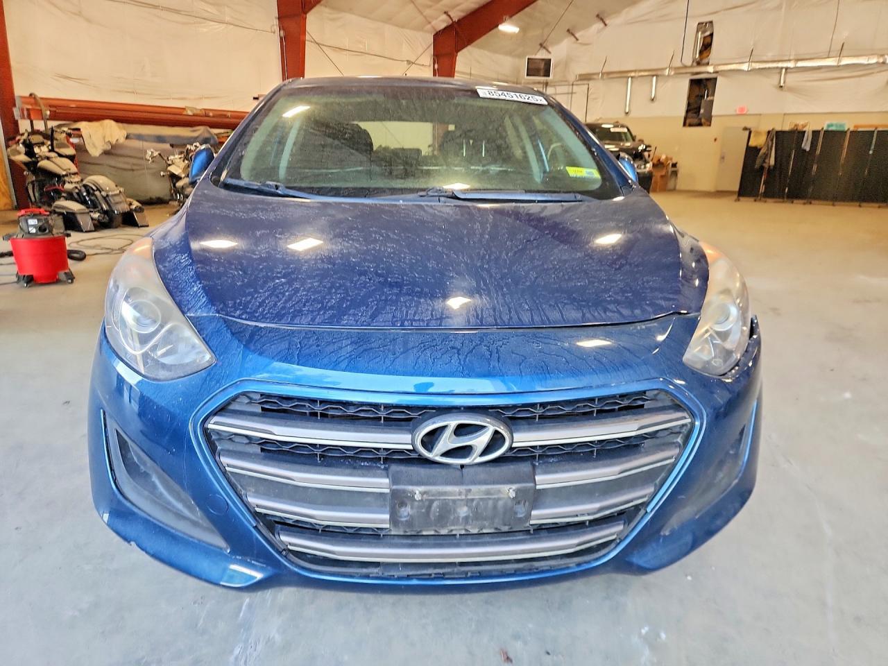 2016 Hyundai Elantra Gt Base - Image 5