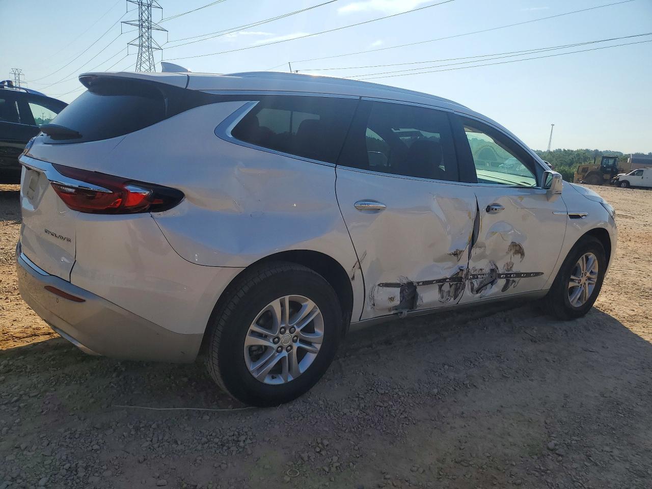 2019 Buick Enclave Essence - Image 3