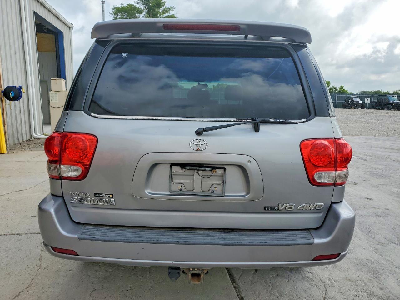 2005 Toyota Sequoia Limited - Фото 6