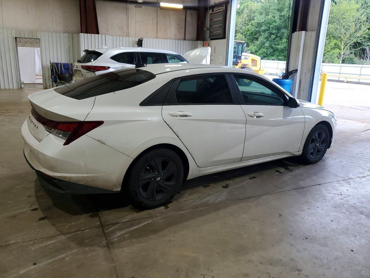 2021 Hyundai Elantra Sel - Image 3