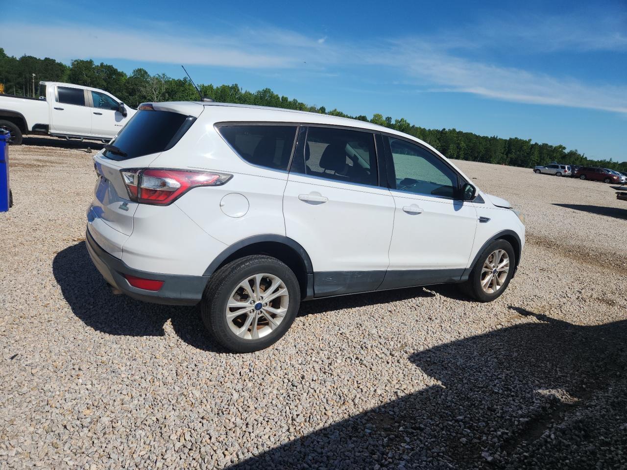2017 Ford Escape Se - Фото 3
