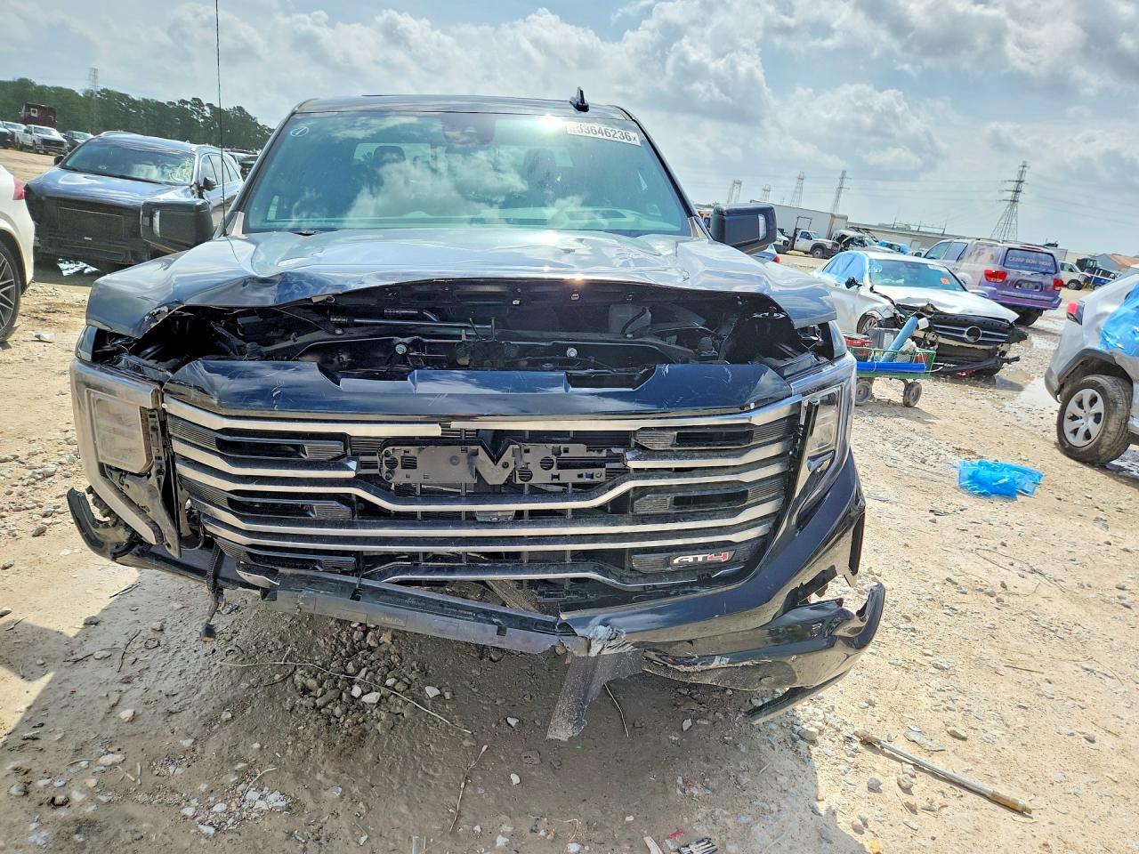 2026 GMC Sierra 15 - Image 5