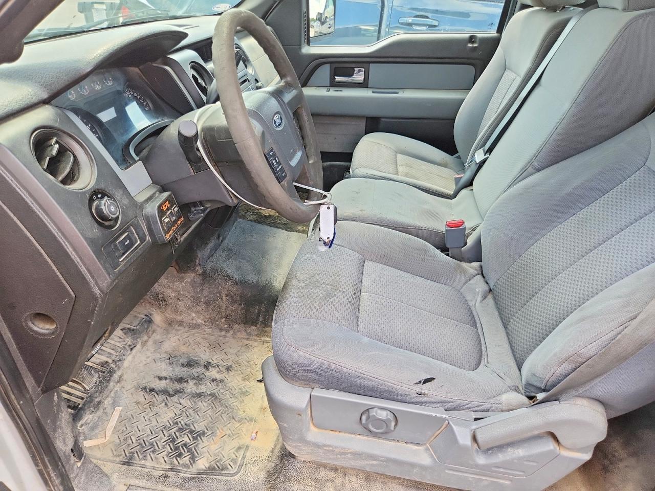 2014 Ford F150 - Фото 7