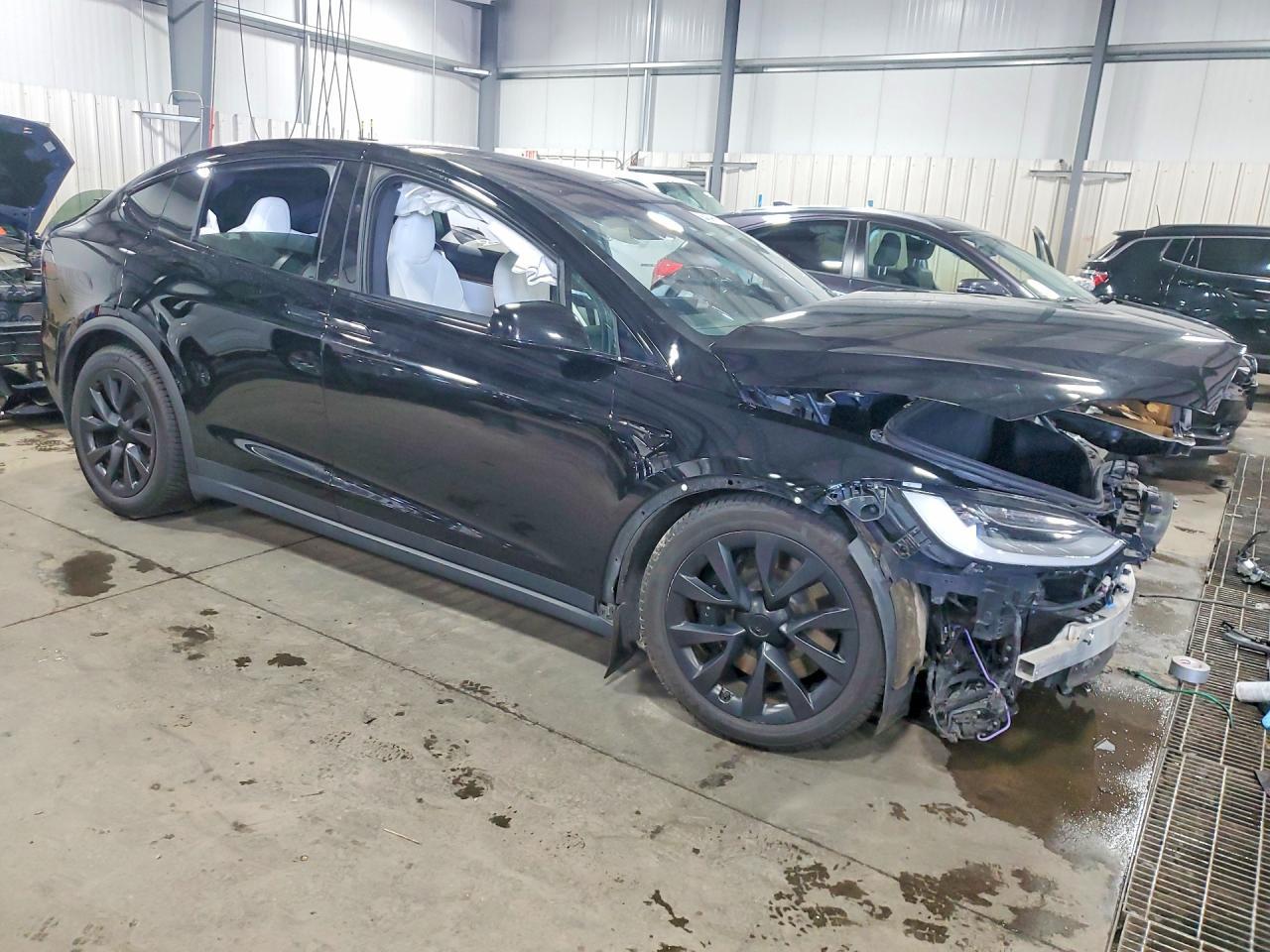 2023 Tesla Model X - Image 4