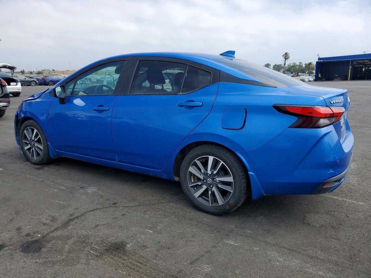 2021 Nissan Versa Sv - Фото 2