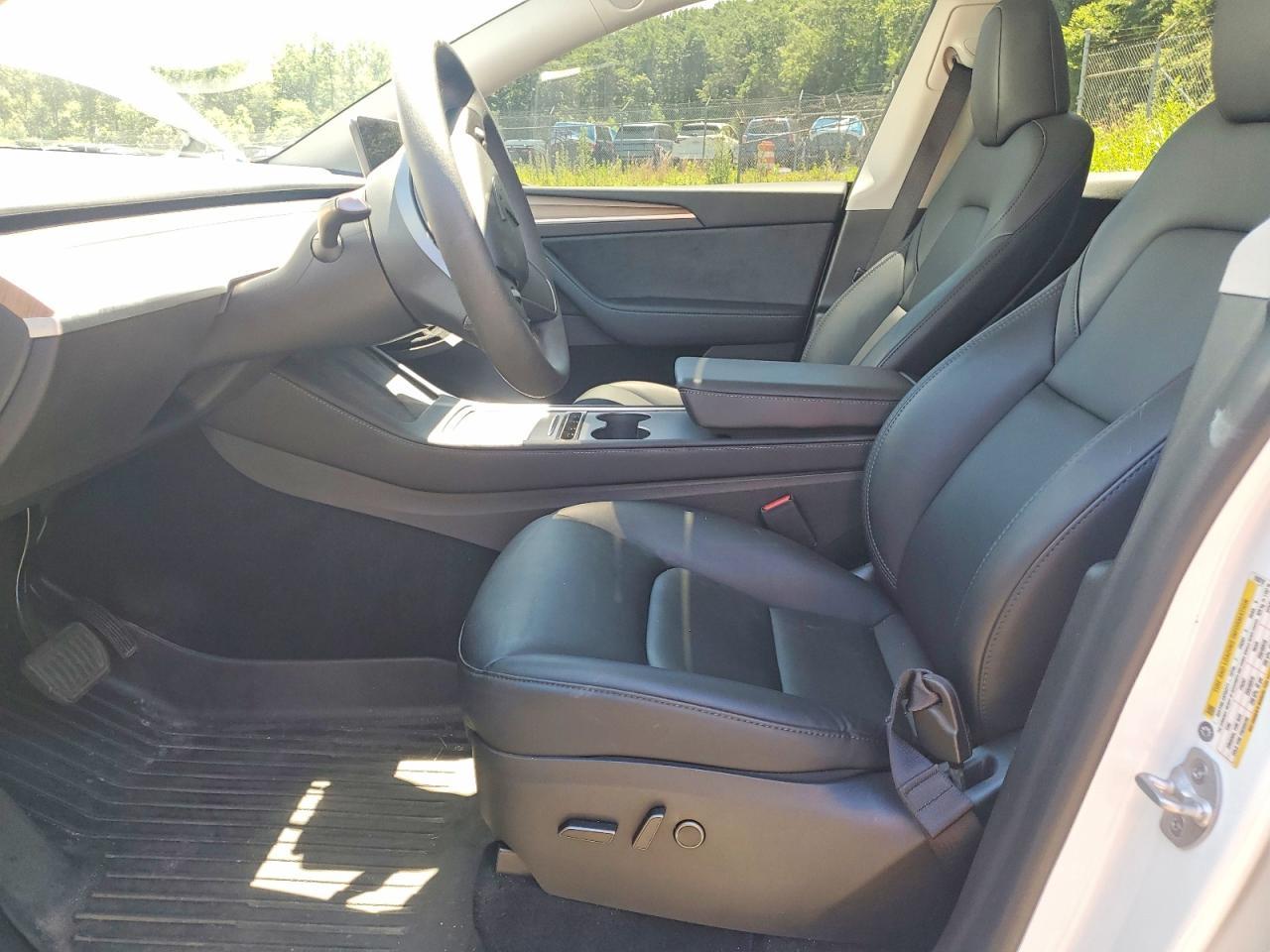 2023 Tesla Model Y - Image 7