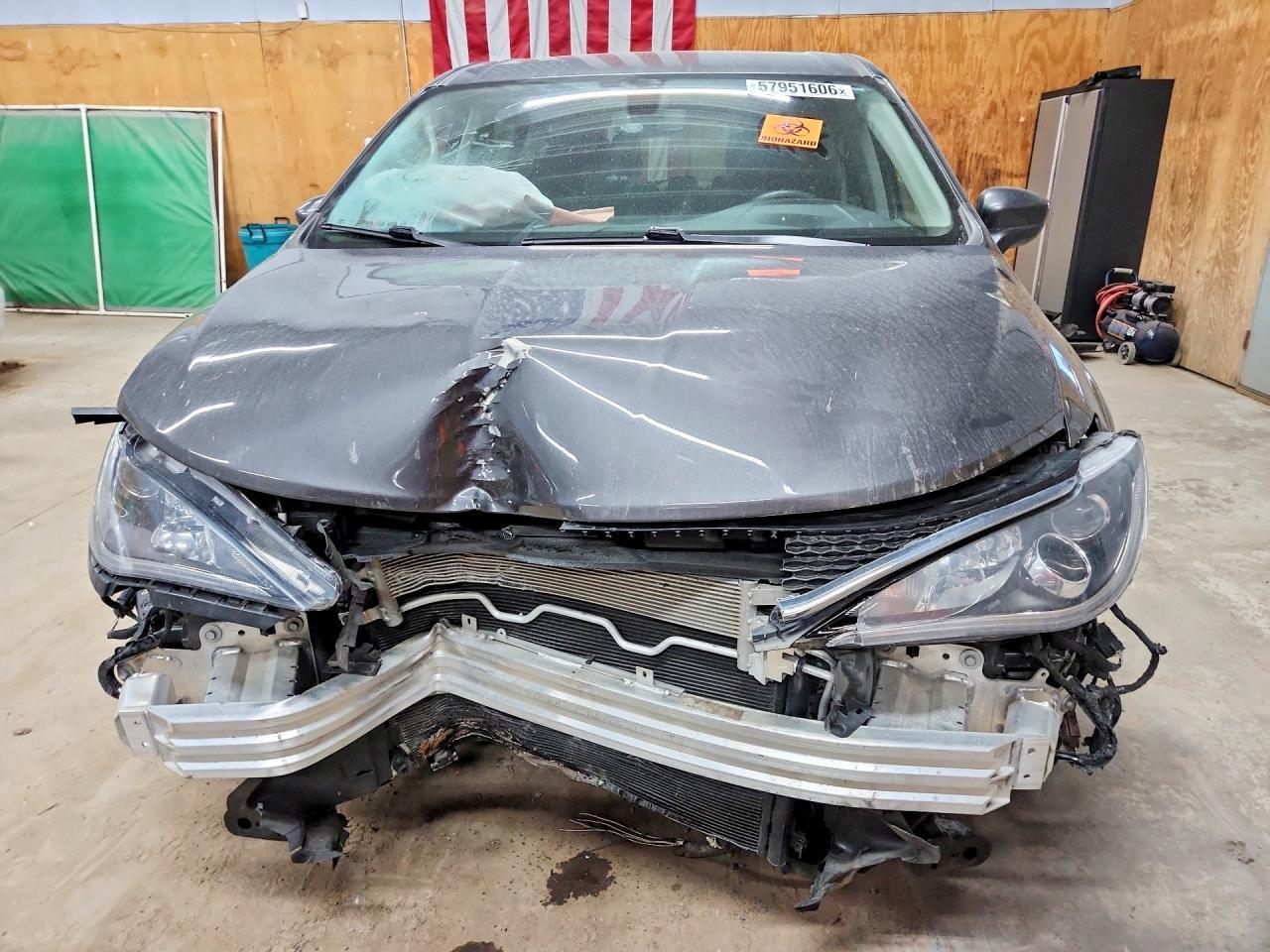 2019 Chrysler Pacifica Touring Plus - Image 5