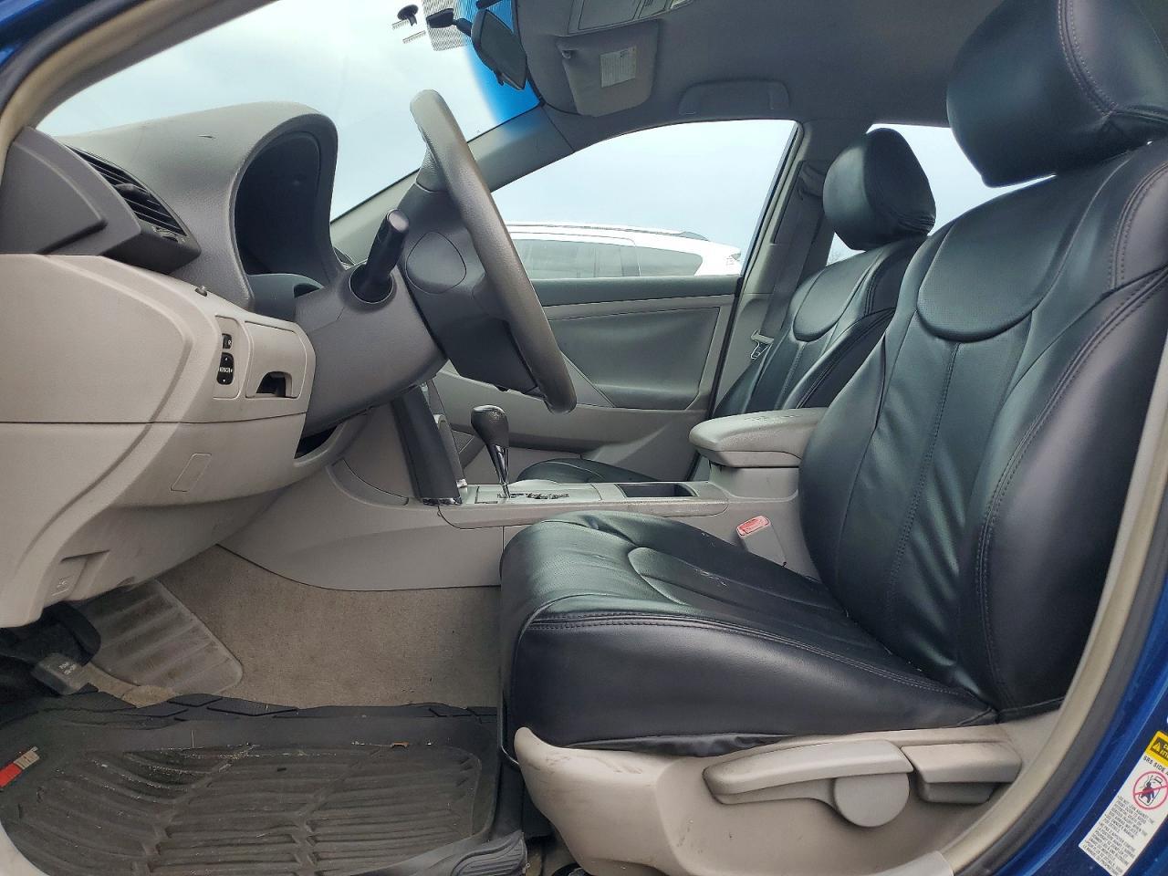 2016 Toyota Camry - Фото 7