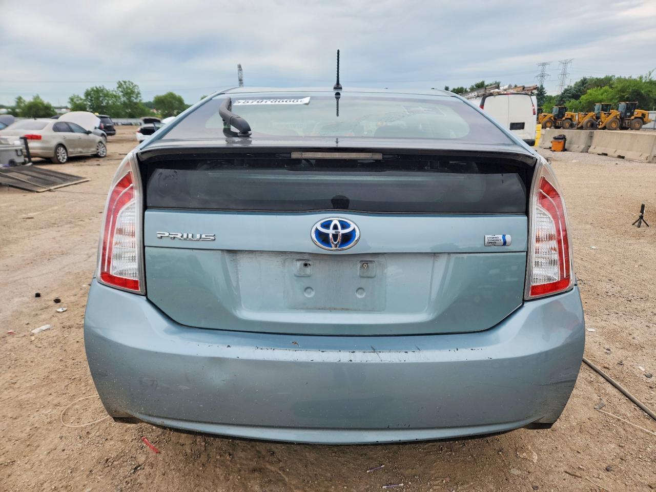 2014 Toyota Prius Two - Фото 6