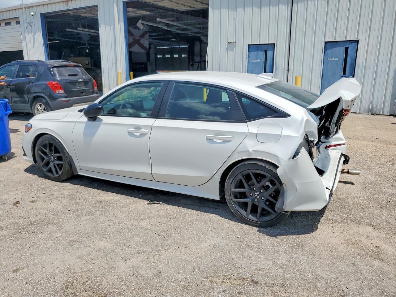 2022 Honda Civic Sport - Фото 2