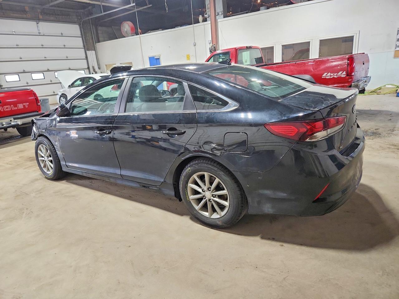 2018 Hyundai Sonata Se - Фото 2