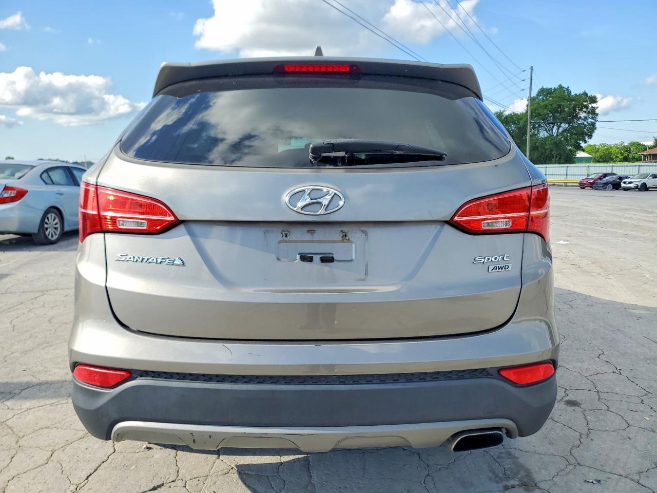 2015 Hyundai Santa Fe Sport 2.4L - Фото 6