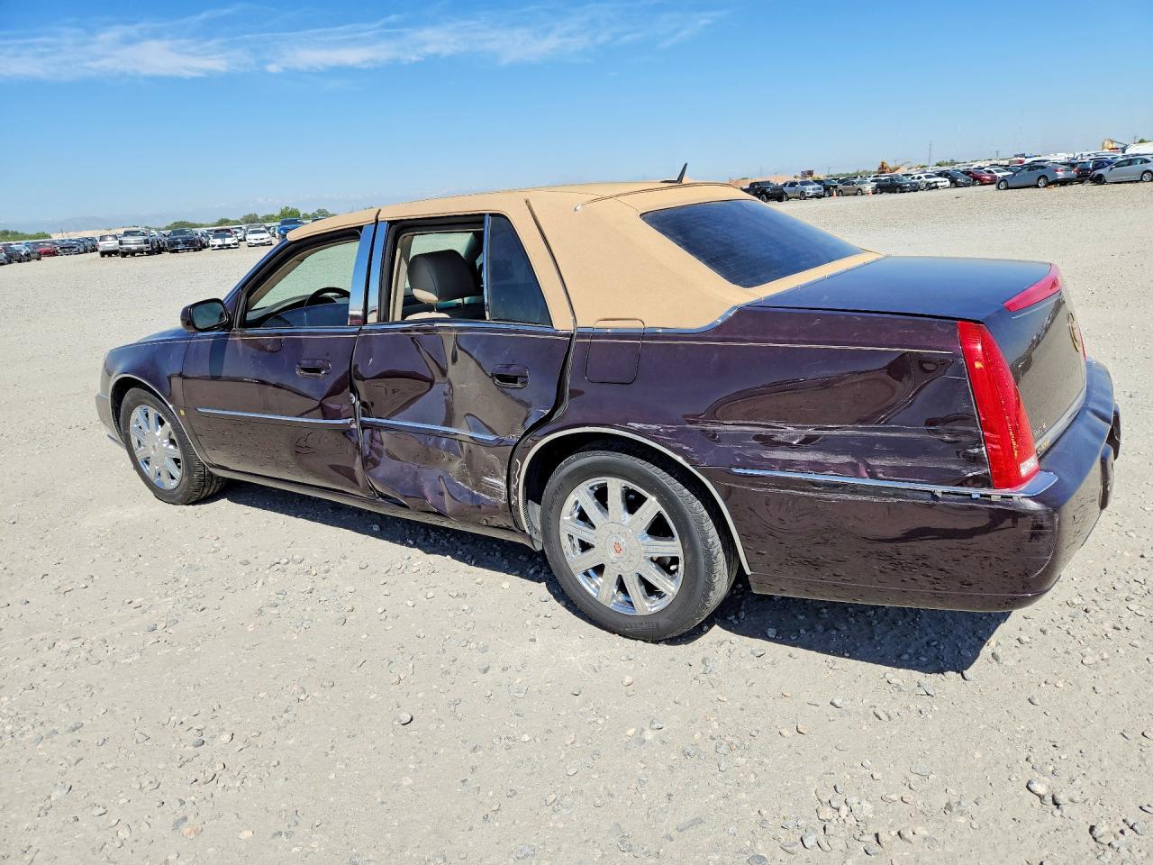 2008 Cadillac Dts - Фото 2