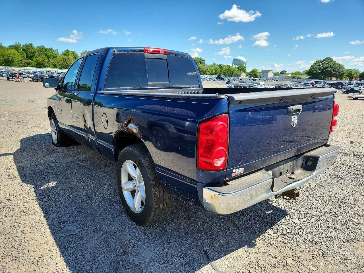2007 Dodge Ram 1500 St - Image 2