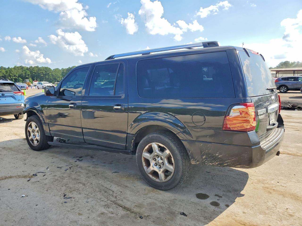 2014 Ford Expedition El Limited - Image 2