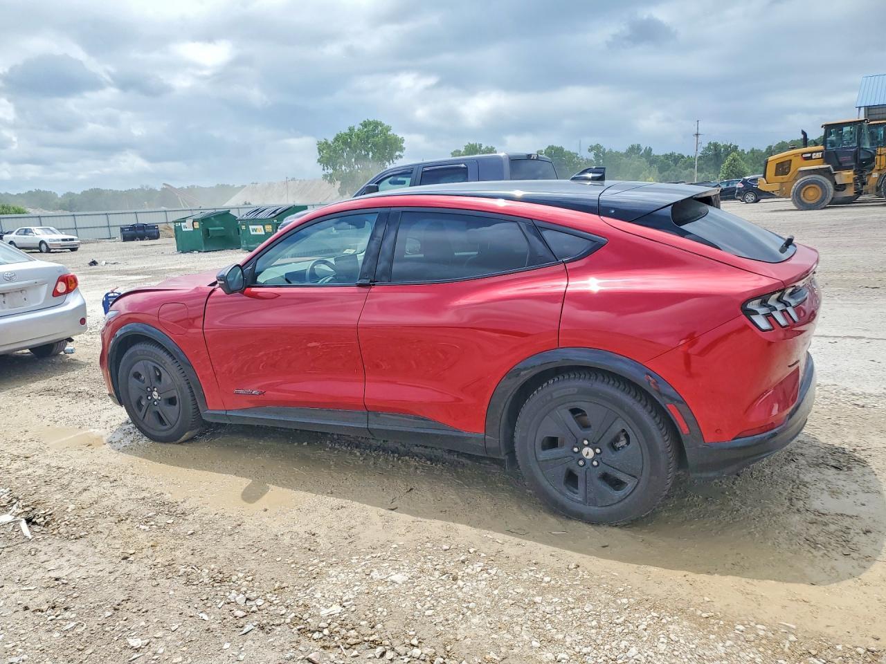 2023 Ford Mustang Mach-E California Route 1 - Фото 2