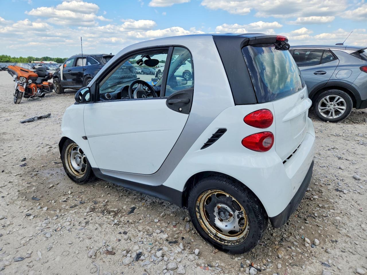 2014 Smart Fortwo Pure - Фото 2
