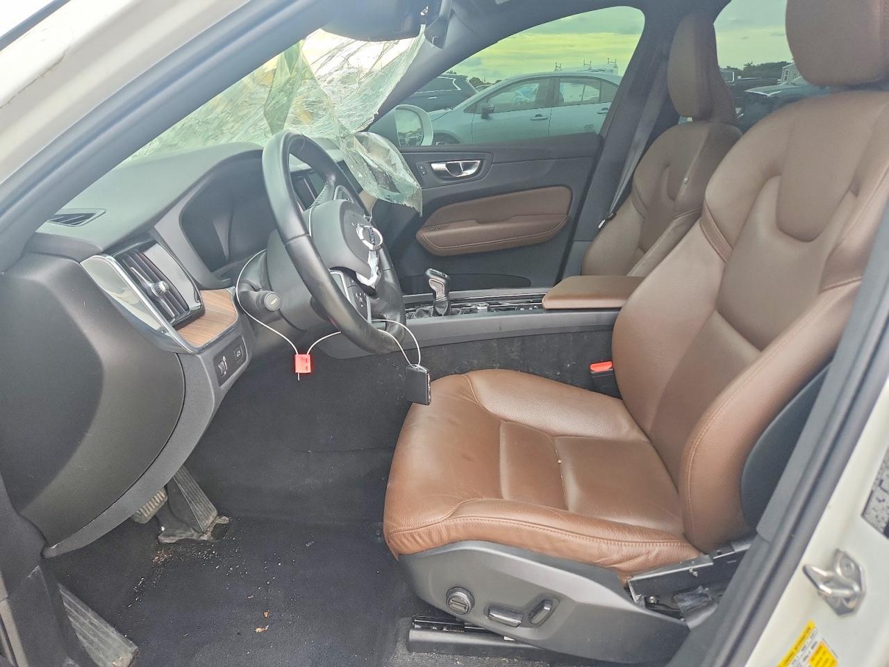 2021 Volvo Xc60 - Фото 7