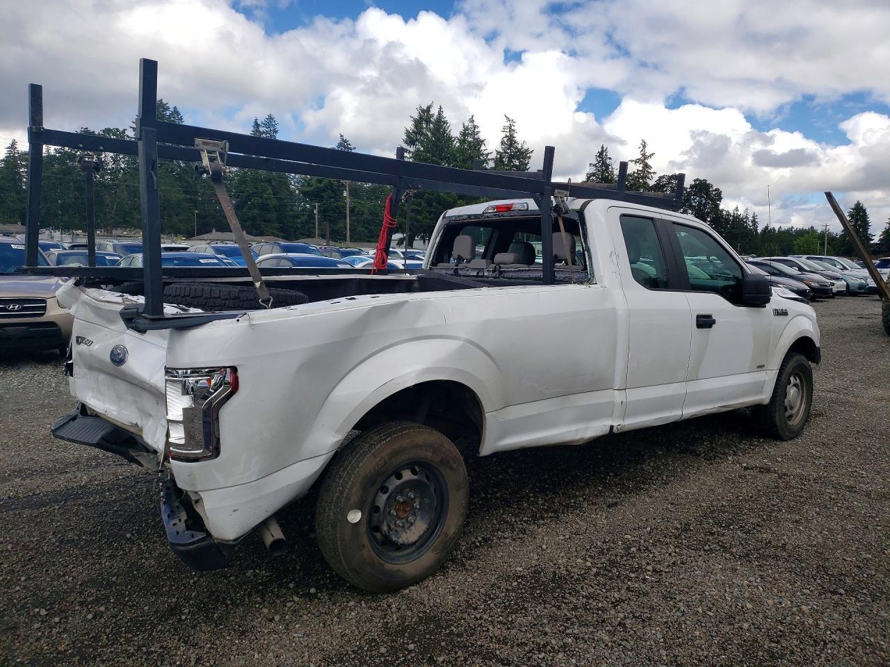 2017 Ford F150 Super Cab - Фото 3