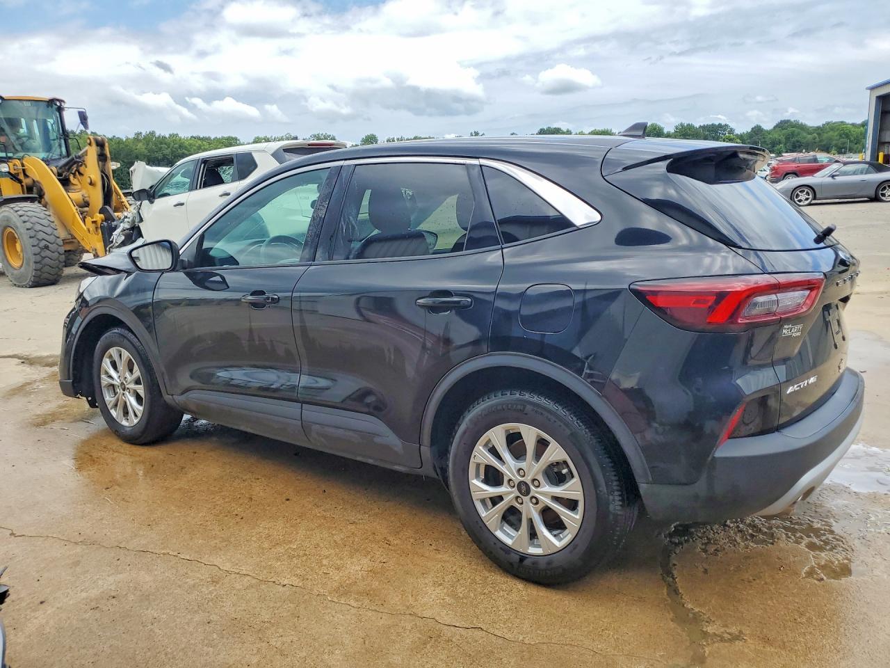 2024 Ford Escape Active - Фото 2