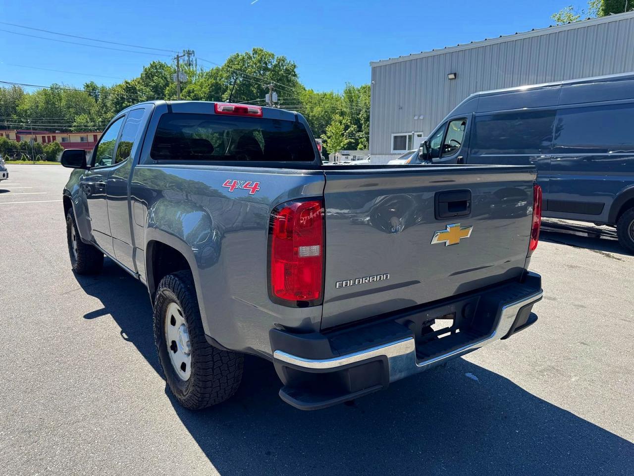 2020 Chevrolet Colorado - Image 2