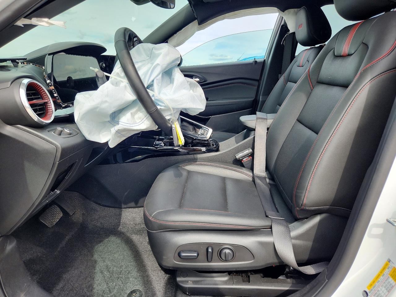 2025 Chevrolet Trax 2Rs - Фото 7