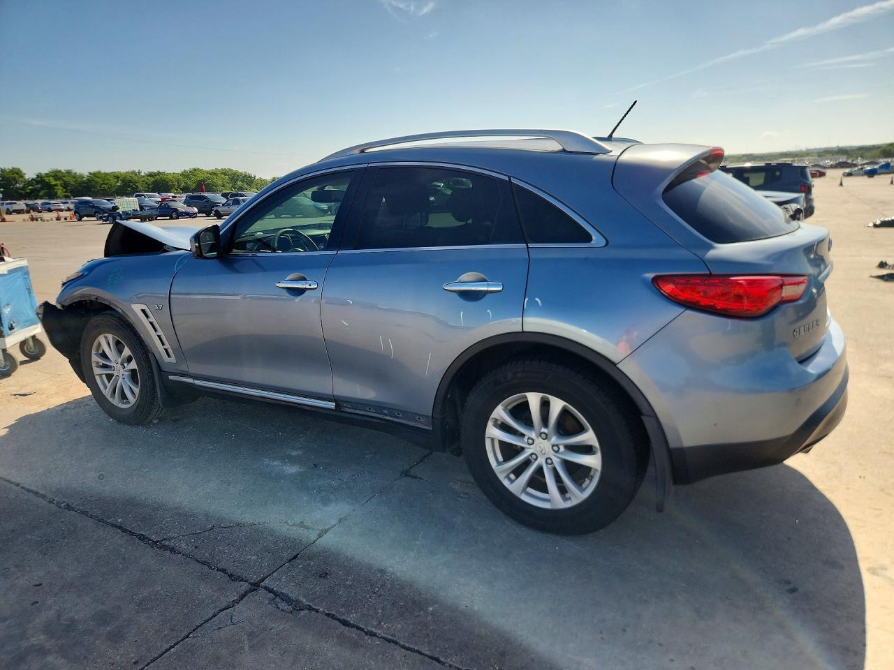 2017 Infiniti Qx70 Base - Image 2