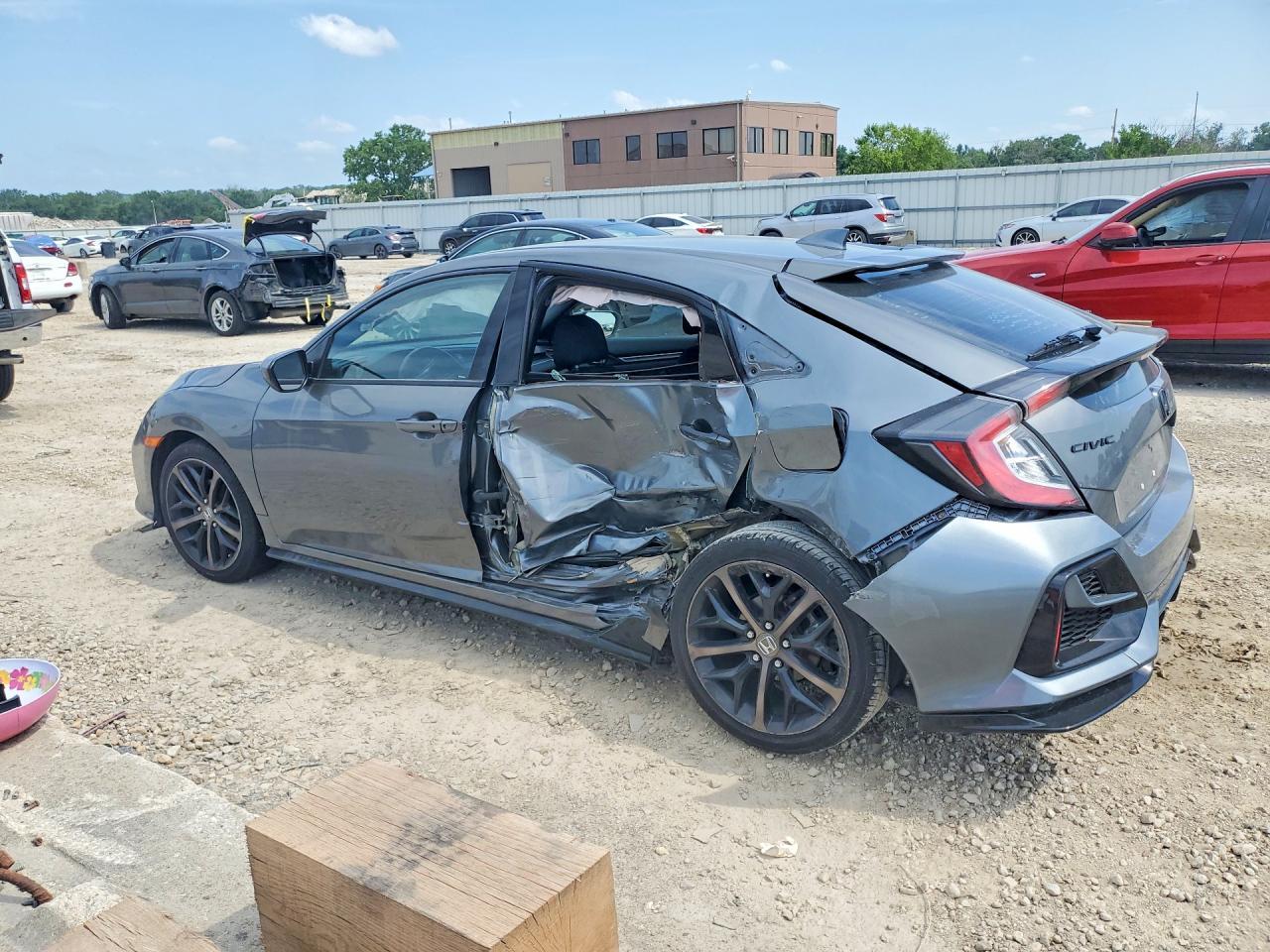 2021 Honda Civic Sport - Фото 2