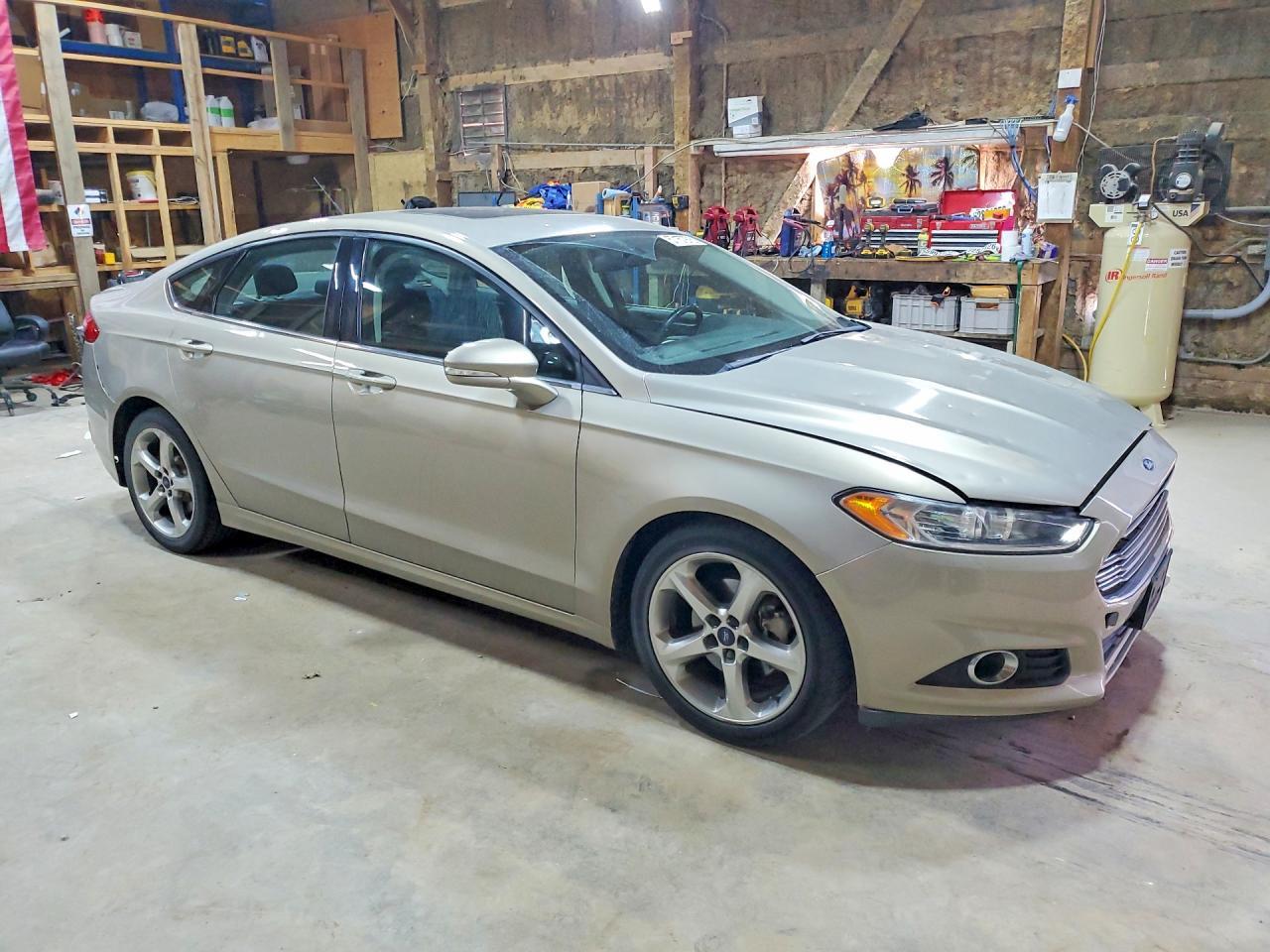 2015 Ford Fusion Se - Фото 4
