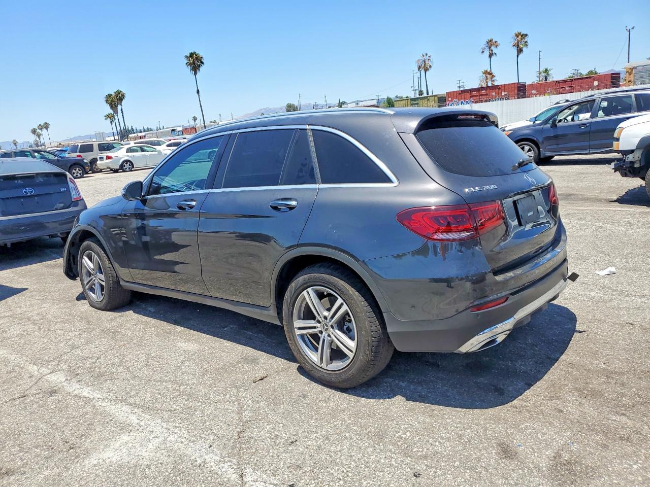 2021 Mercedes-Benz Glc 300 - Image 2