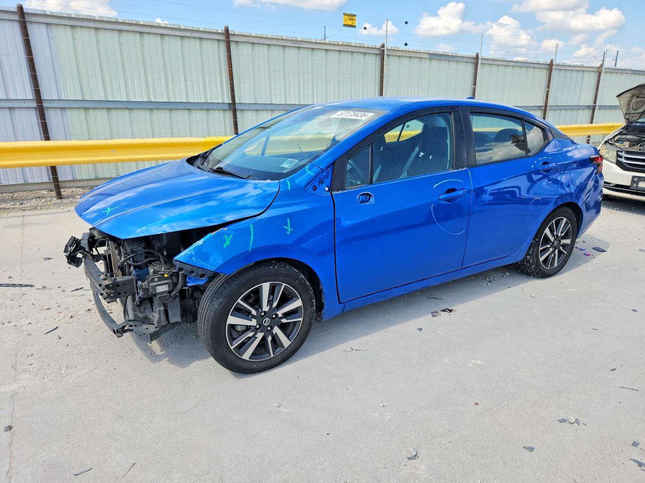 2020 Nissan Versa Sv