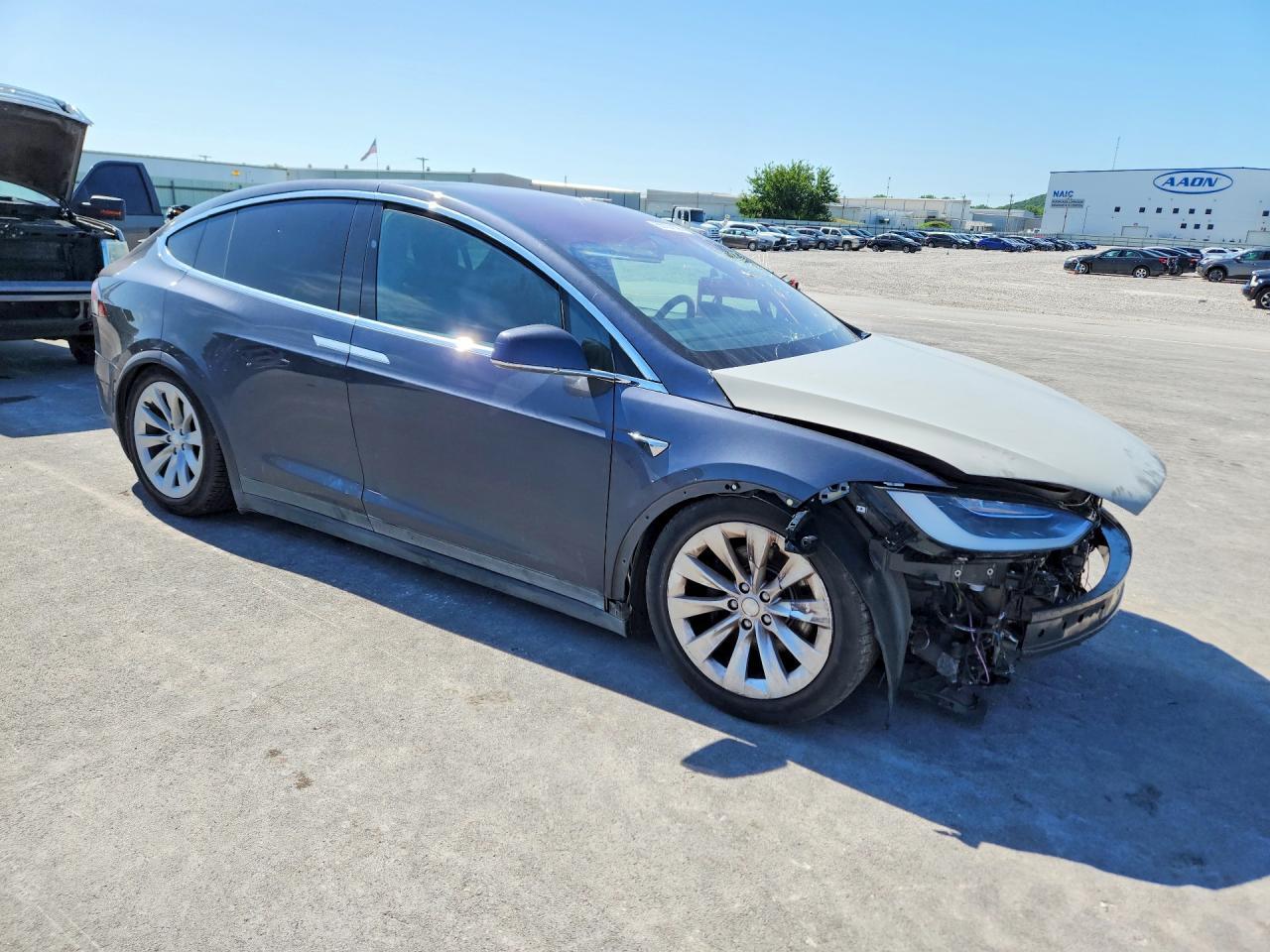 2018 Tesla Model X - Фото 4